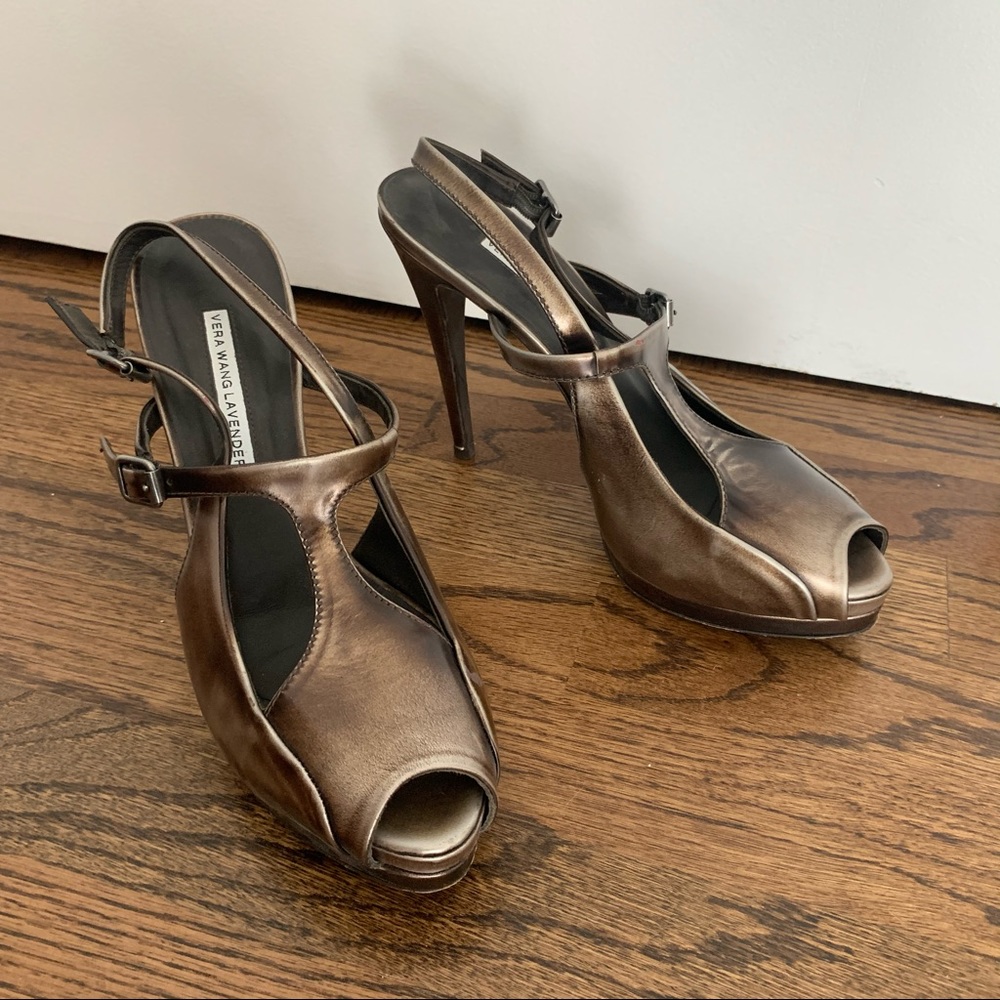 Heels - Picture 2 of 8